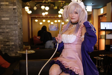 『Hookah Haze』コラボイベントでシーシャをリアル体験！紫煙ただよう店内でアップテンポな「愛上あむ」MVも披露【イベントレポ】